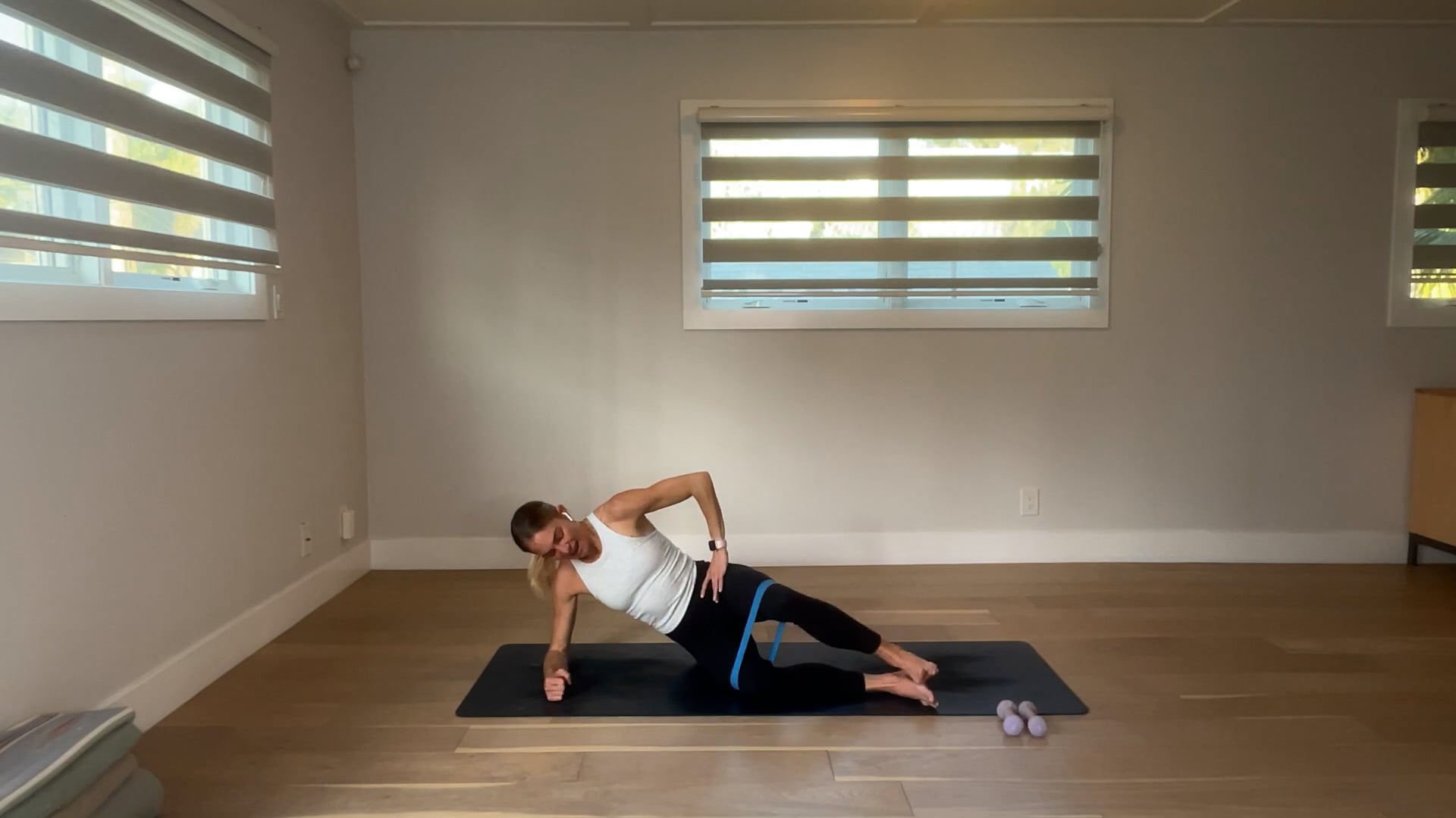 30 Min Barre Tone w/ Maya - 05/01/25