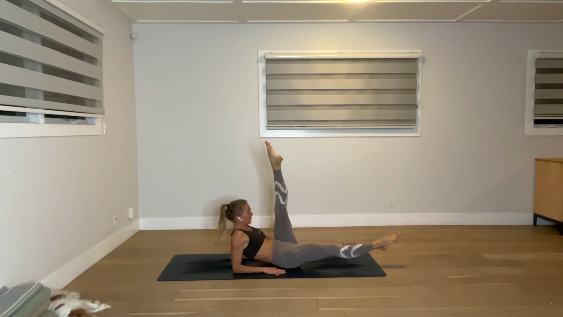 30 min Barre Tone w/ Maya - 11/4/25