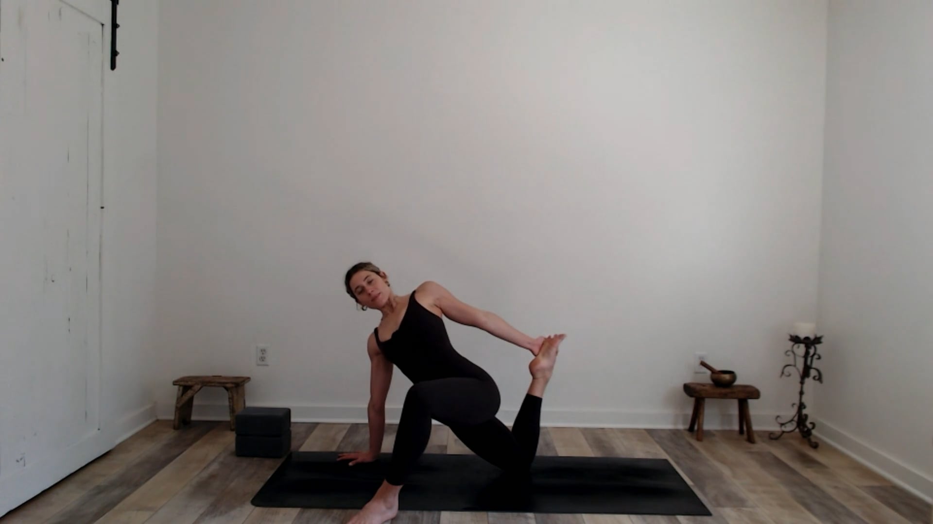 60 min Vinyasa Flow w/ Ashley - Even Tempo 02/22/2025