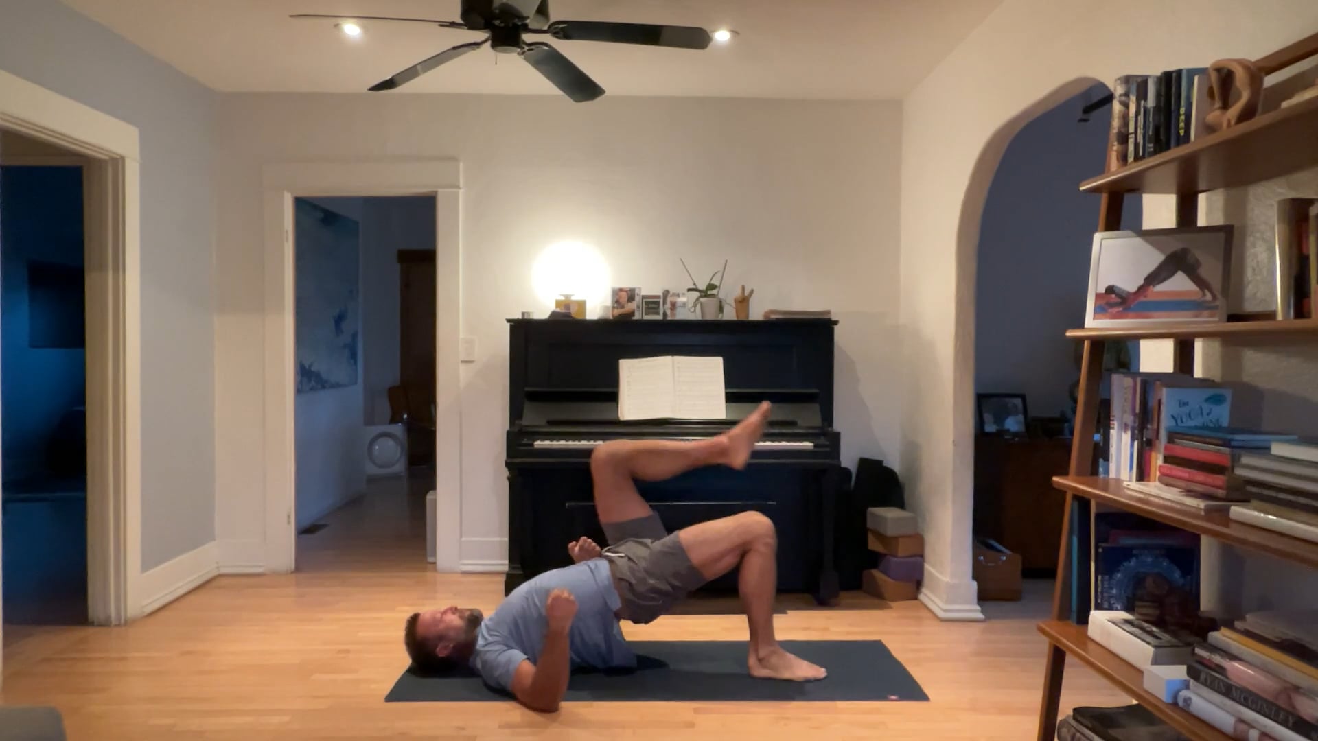 30 min Rise & Shine Vinyasa w/ Vytas ...