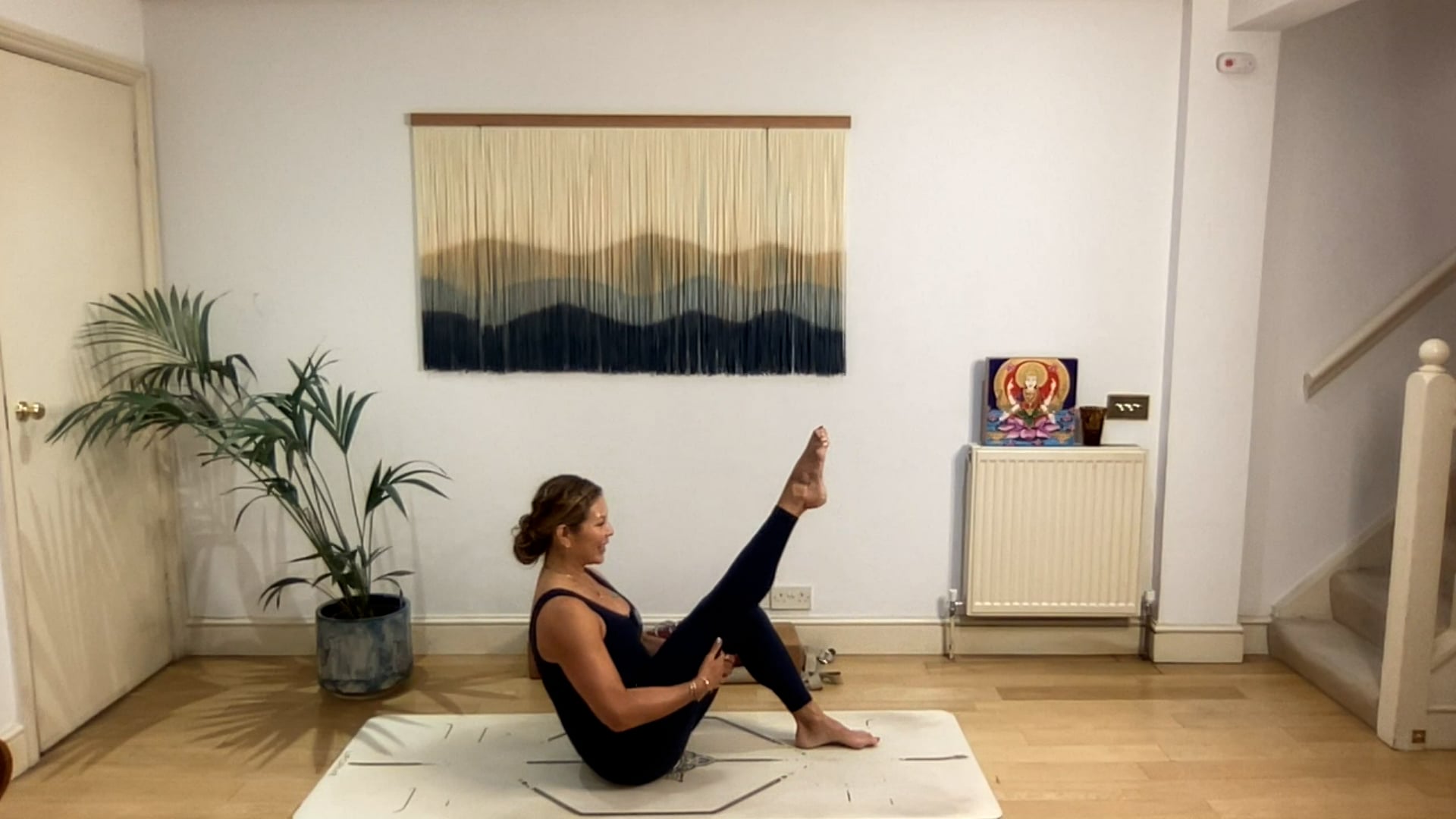 75 min True Colors Vinyasa Level 2/3:...