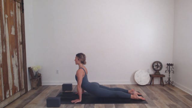 60 Min Yogaworks w/ Ashley - Slower S...