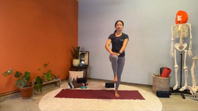 45 min Hatha Yoga 1-2 w/ Elena - Psoa...