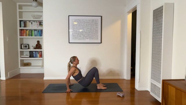 25 min Barre Tone w/ Maya - 12/7/23