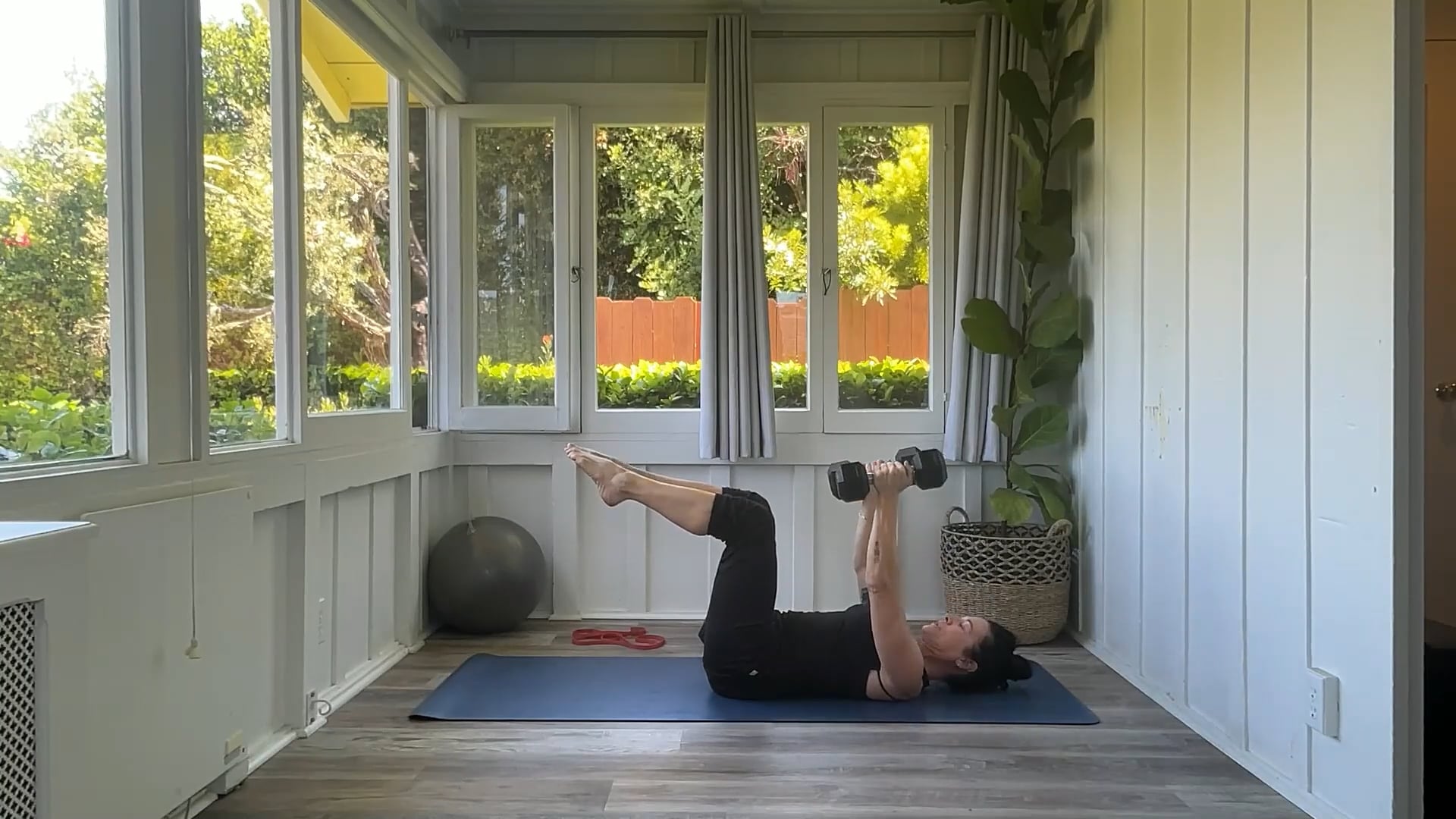 45 min Body Sculpt Upper Body + Core: Tracy