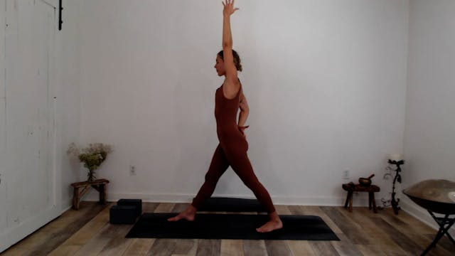 60 min Vinyasa Flow w/ Ashley - Settl...