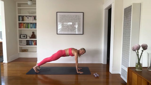 25 min Barre Tone w/ Maya - 3/31/24