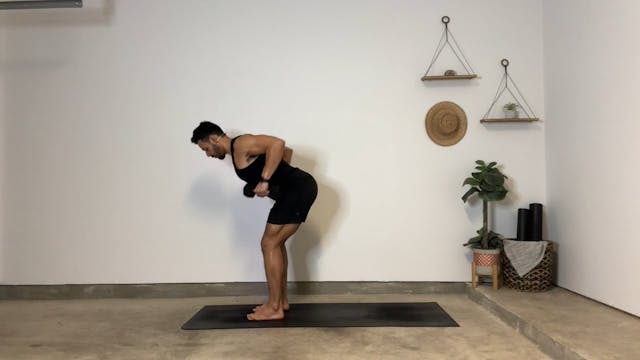 20 min Let it Burn Yoga Sculpt w/ Gus...