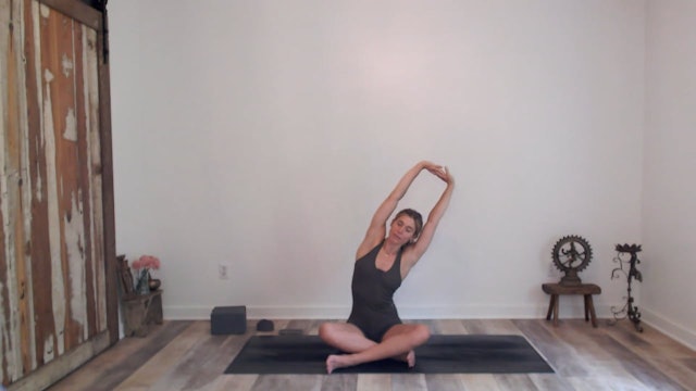 30 min YogaWorks w/ Ashley – Even Flow