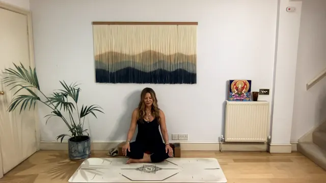 10 min Sacred Elements Meditation: Mia