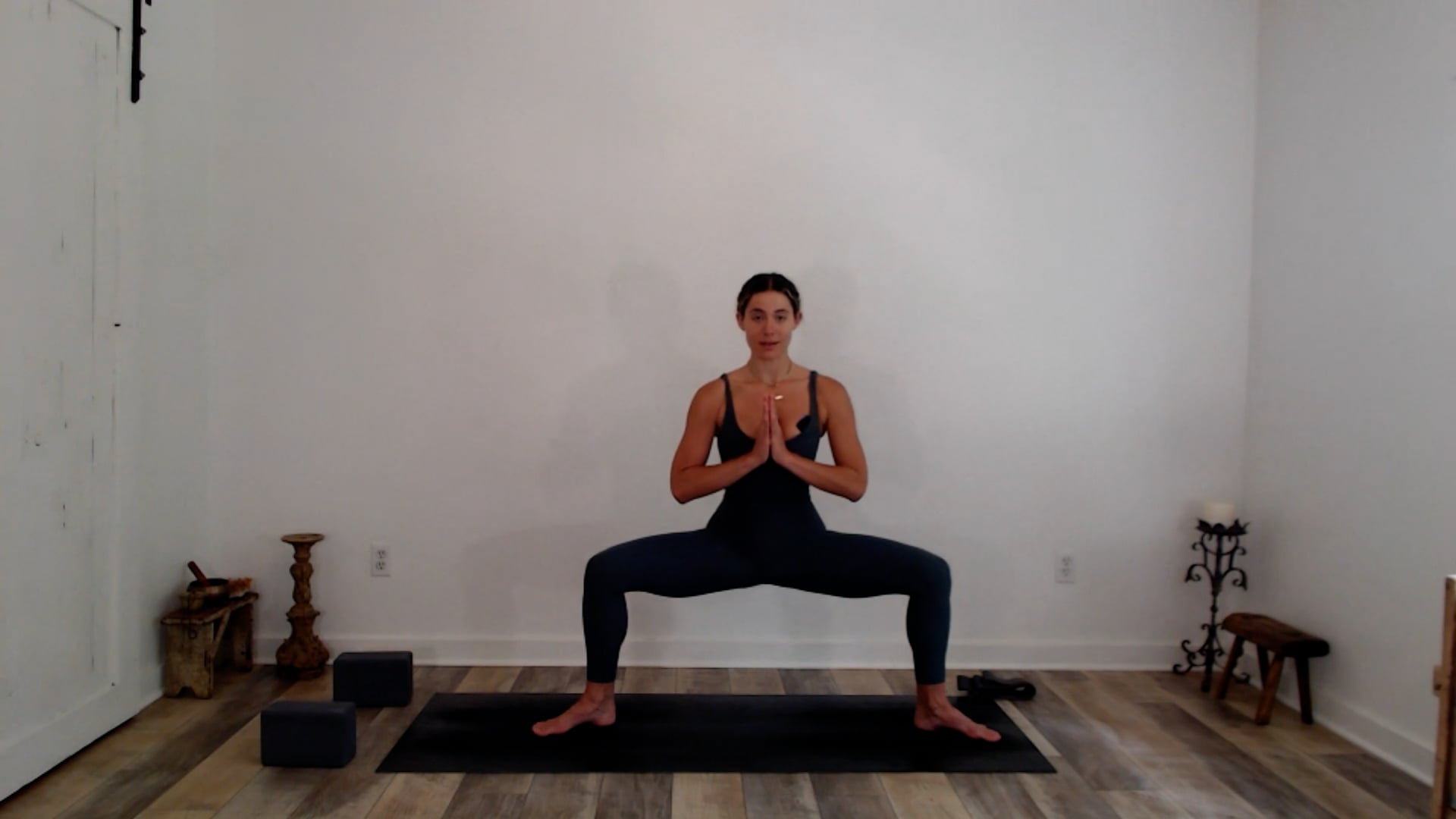 60 min Recovery Vinyasa Flow: Ashley