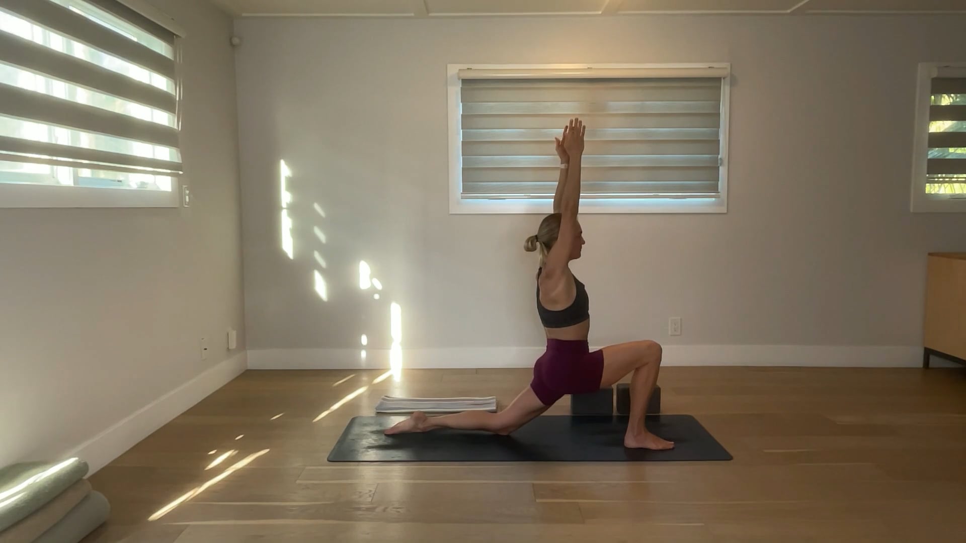 60 min YogaWorks Level 2: Maya