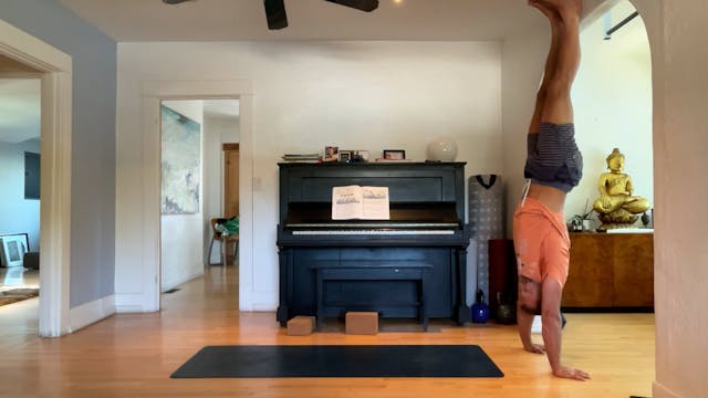 30 min Vinyasa w/ Vytas - A Handstand...