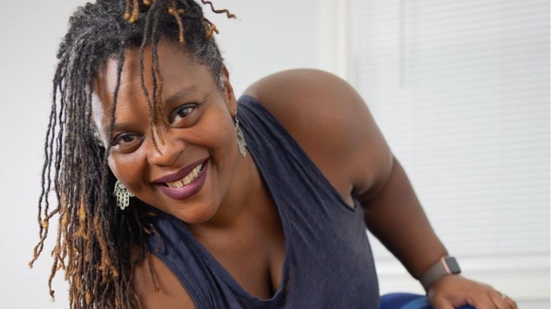 30 min Restorative Yoga w/Tamika - Focus: Grounding -  04/28/23