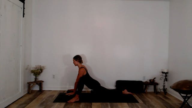 60 min Stretch and Unwind w/ Ashley -...