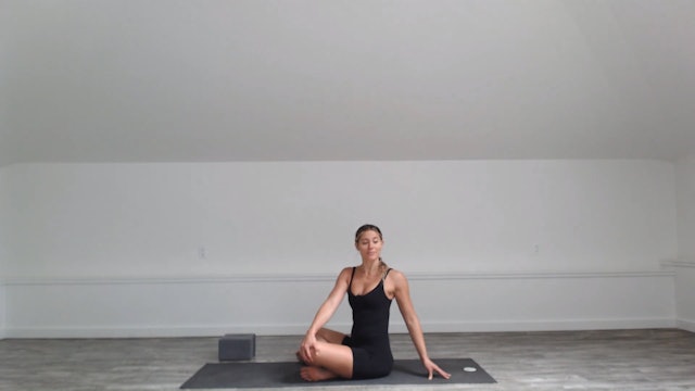 25 min Cleansing Practice w/ Ashley