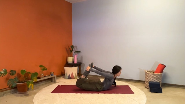 45 min Hatha Yoga 1-2 w/ Elena - Fun Floor Bow 1/12/24