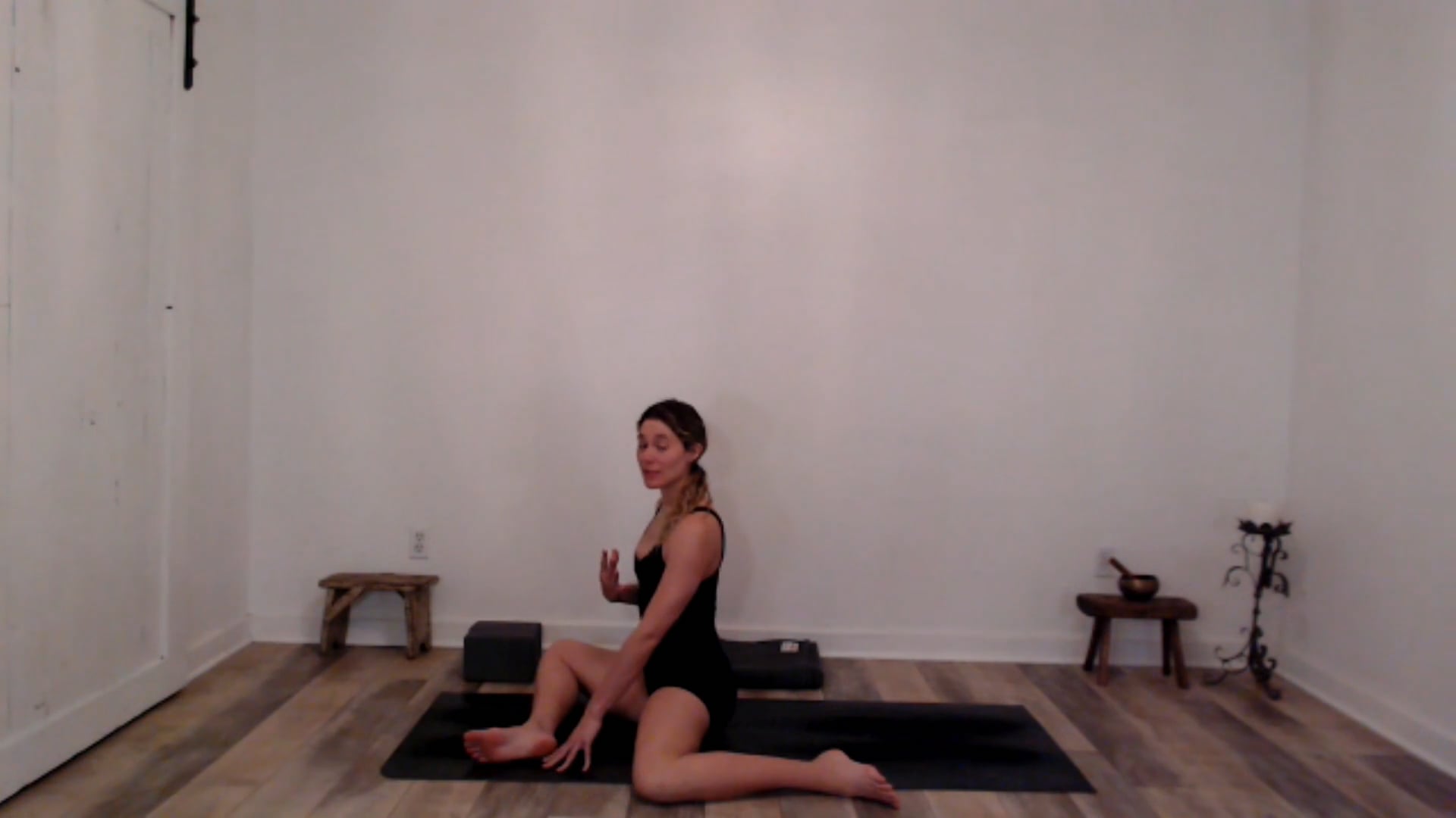 60 min Stretch and Unwind w/ Ashley -...