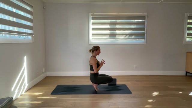45 min YogaWorks All Levels: Maya