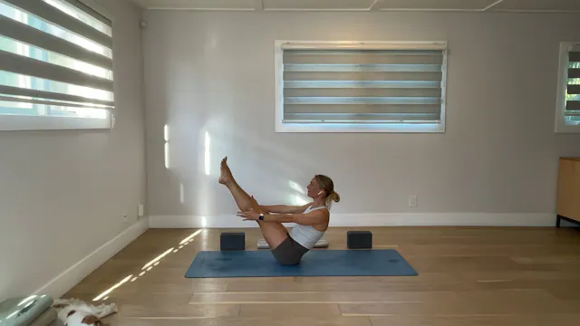 60 min YogaWorks Level 2: Maya