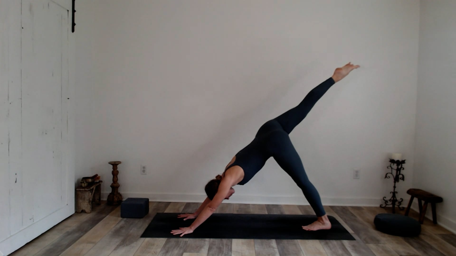 01/17/2026 60 min Vinyasa Flow w/ Ashley