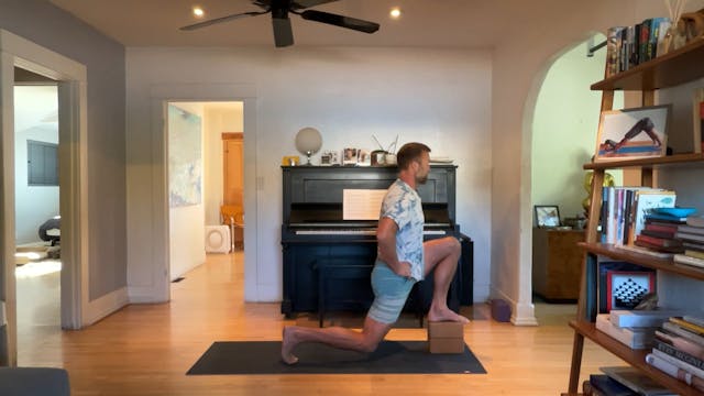 45 min Block Strong Vinyasa 2 : Vytas...