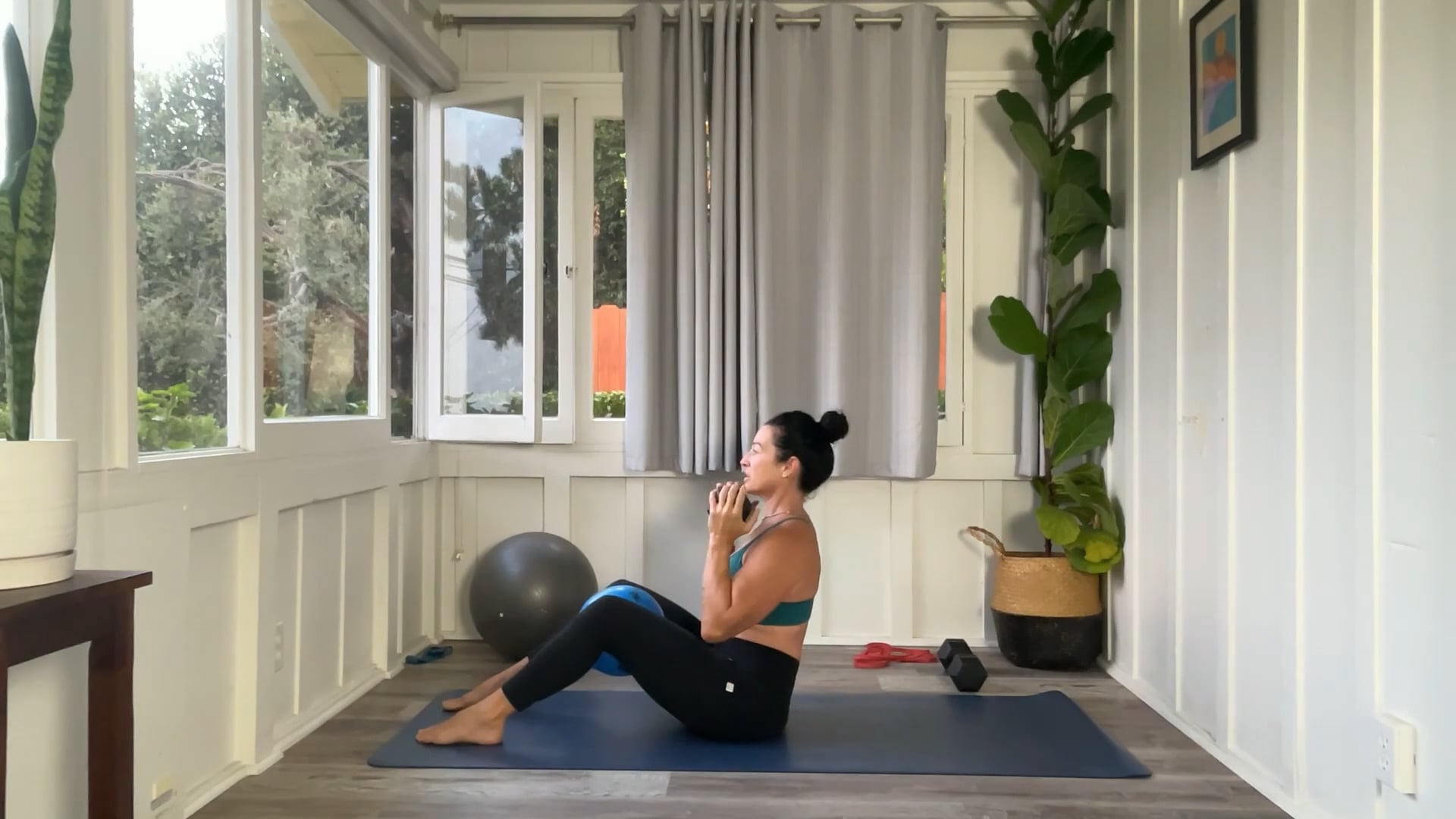 45 min Body Sculpt w/ Tracy - Combos 9/22/25