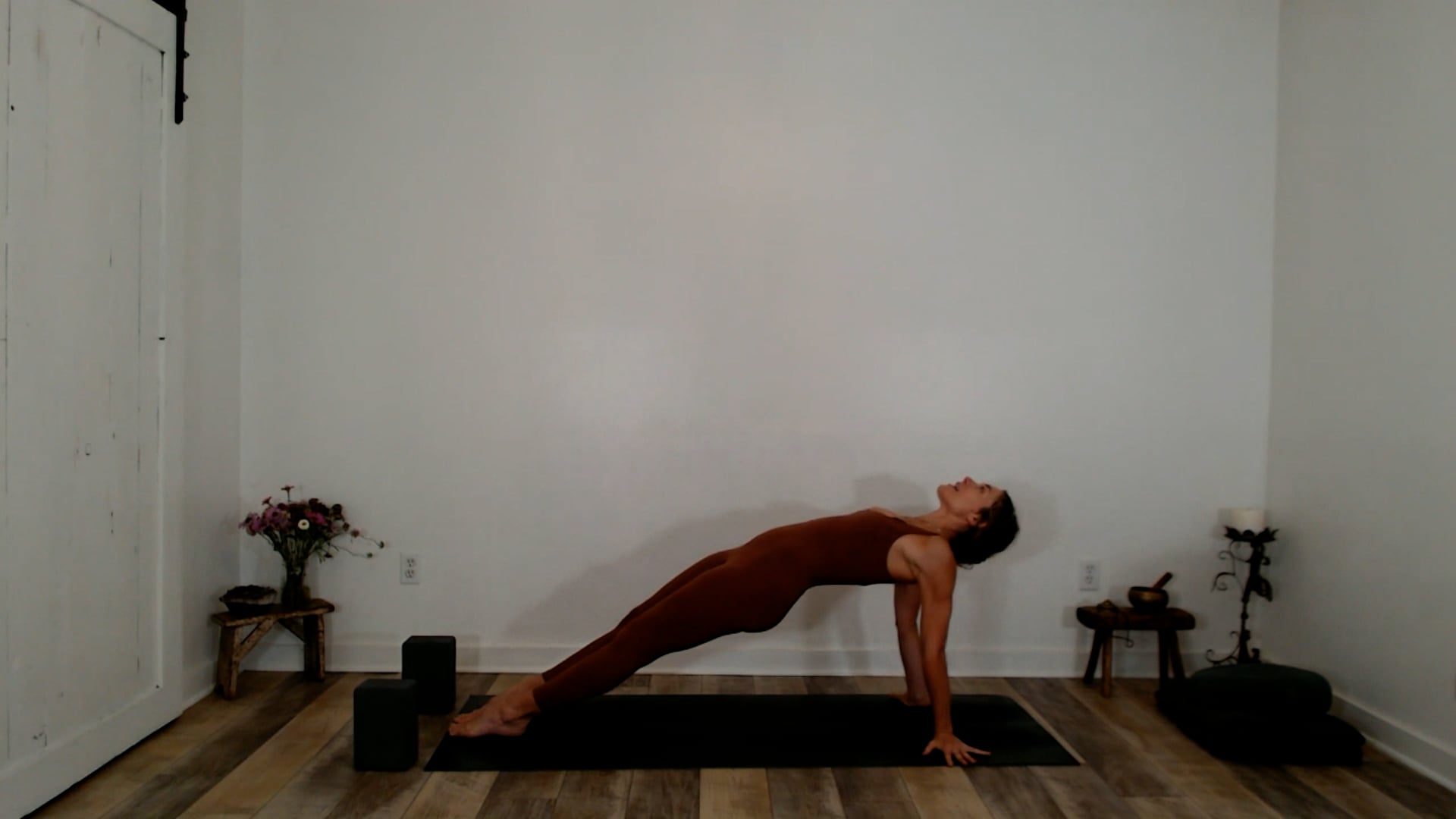 60 min Vinyasa Flow w/ Ashley - Secur...