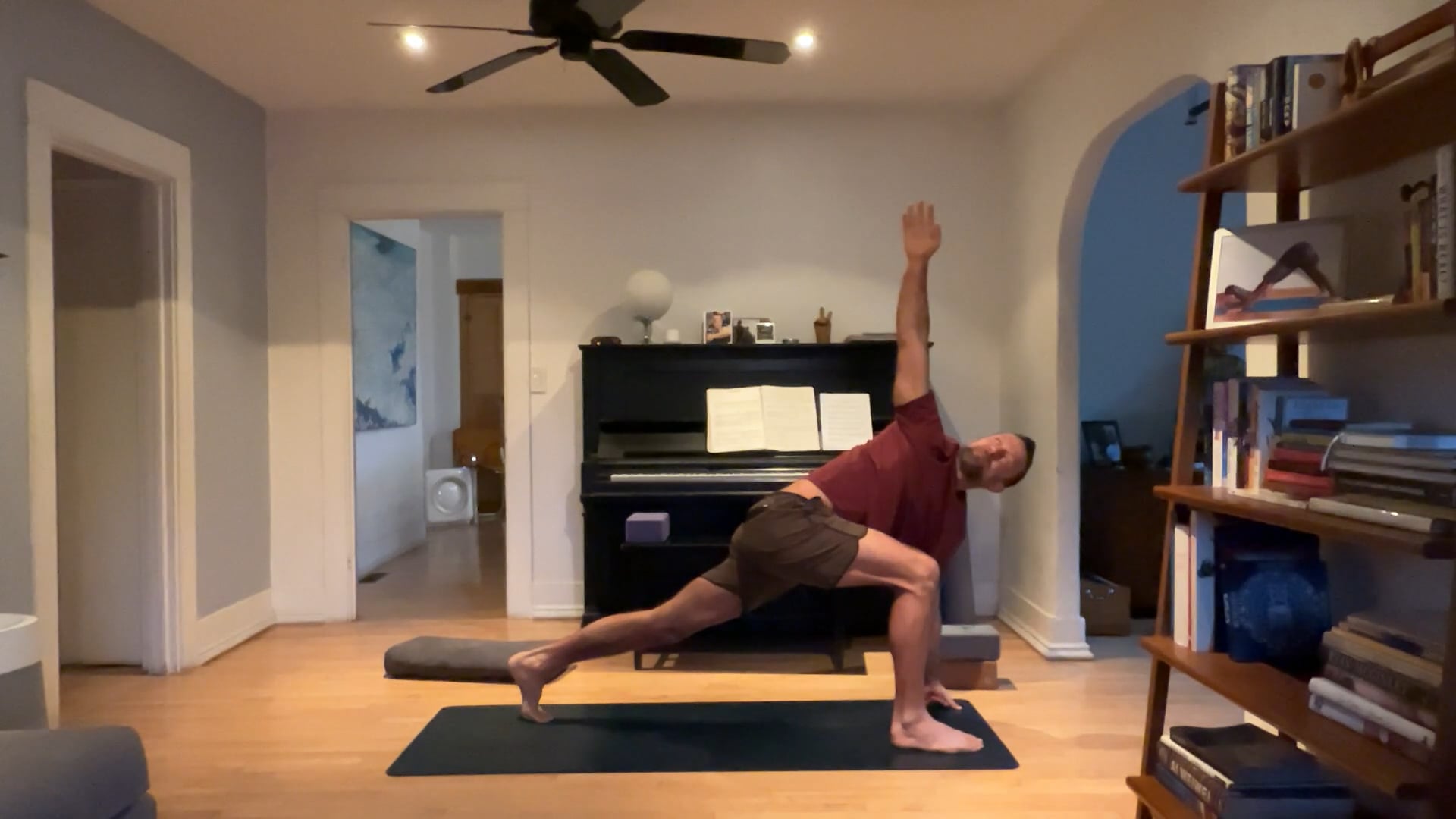 30 min Rise & Shine Vinyasa w/ Vytas ...