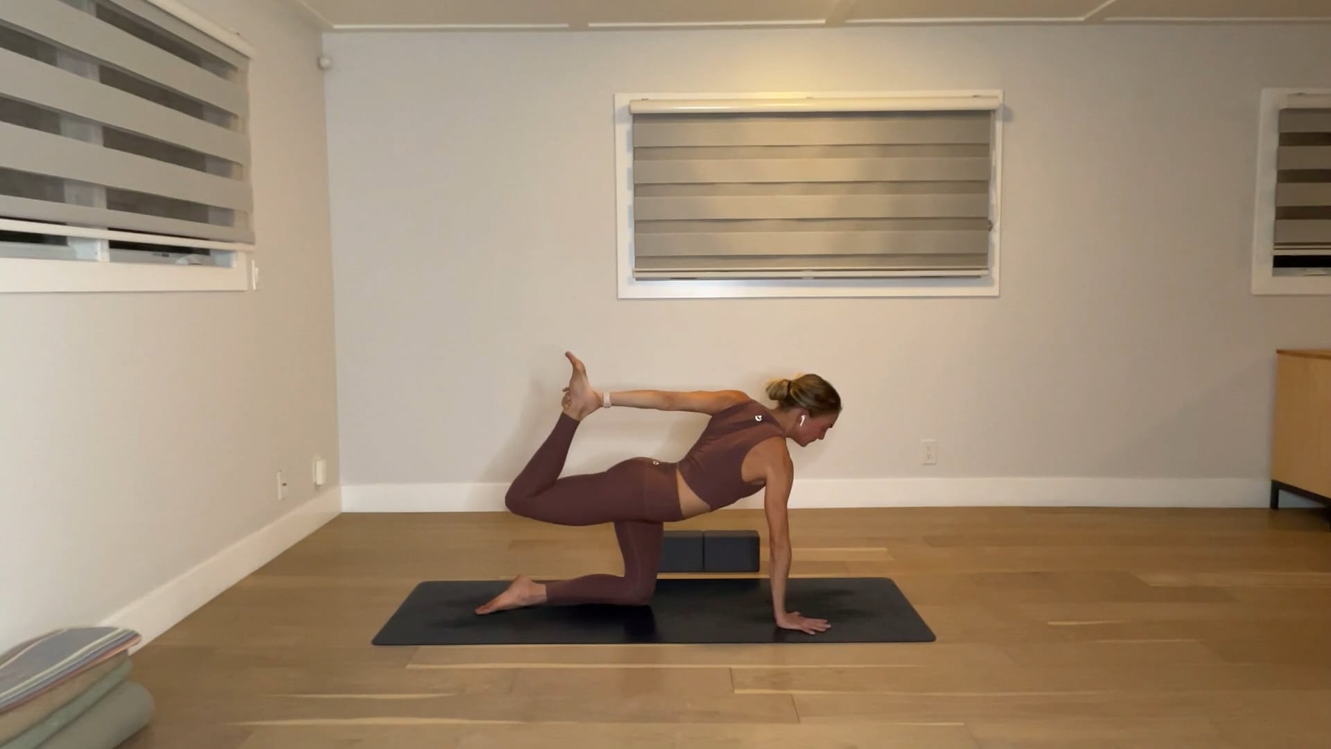 60 min YogaWorks 2 w/ Maya - 1/8/25