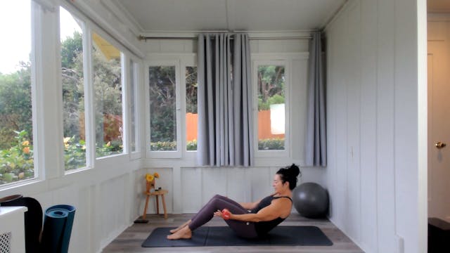 30 min Pilates Plus w/ Tracy Mini Wei...