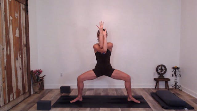 45 Min Vinyasa Flow w/ Ashley - Eagle...