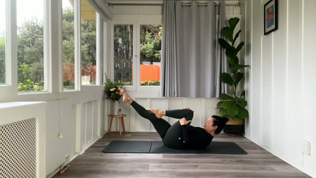 30 min Pilates Plus w/ Tracy Ab Serie...