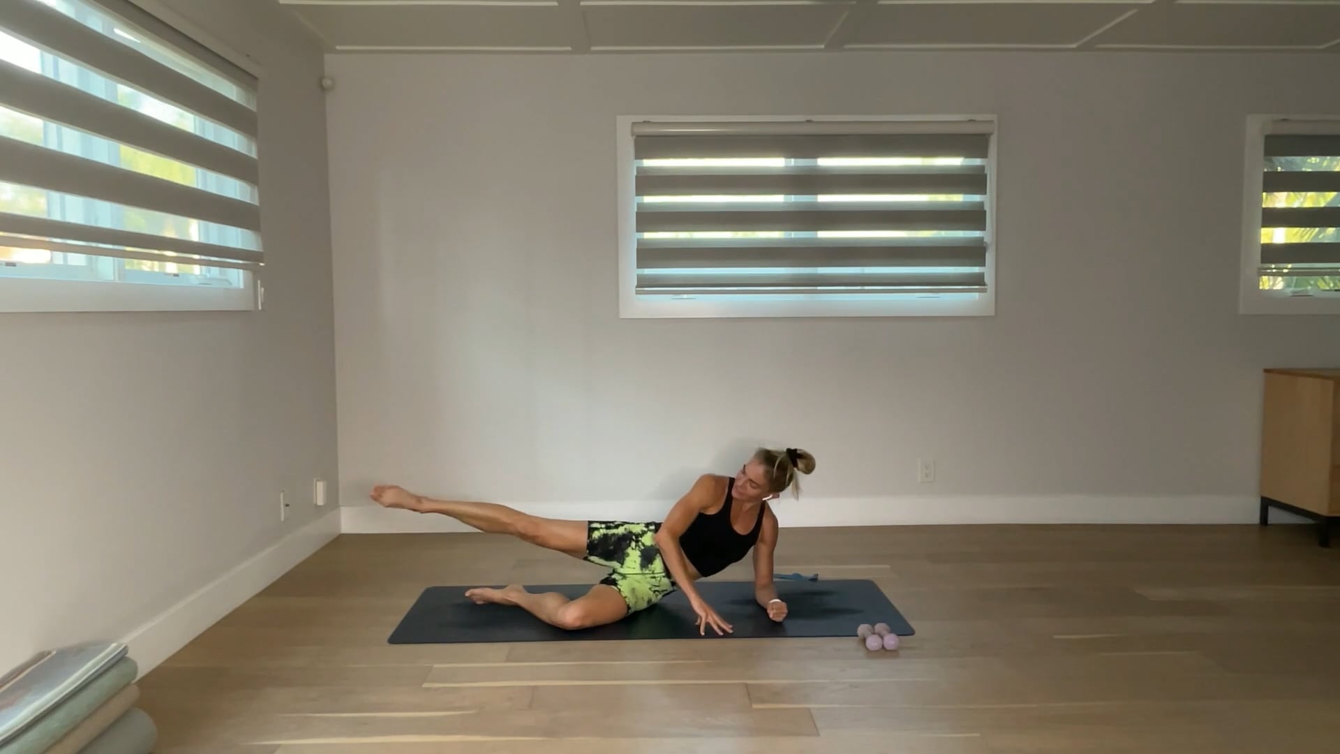 30 min Barre Tone w/ Maya - 9/16/25