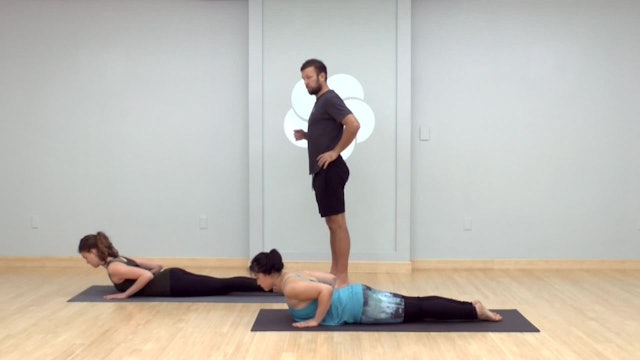 20 min Power Yoga – Alignment- w /Vytas