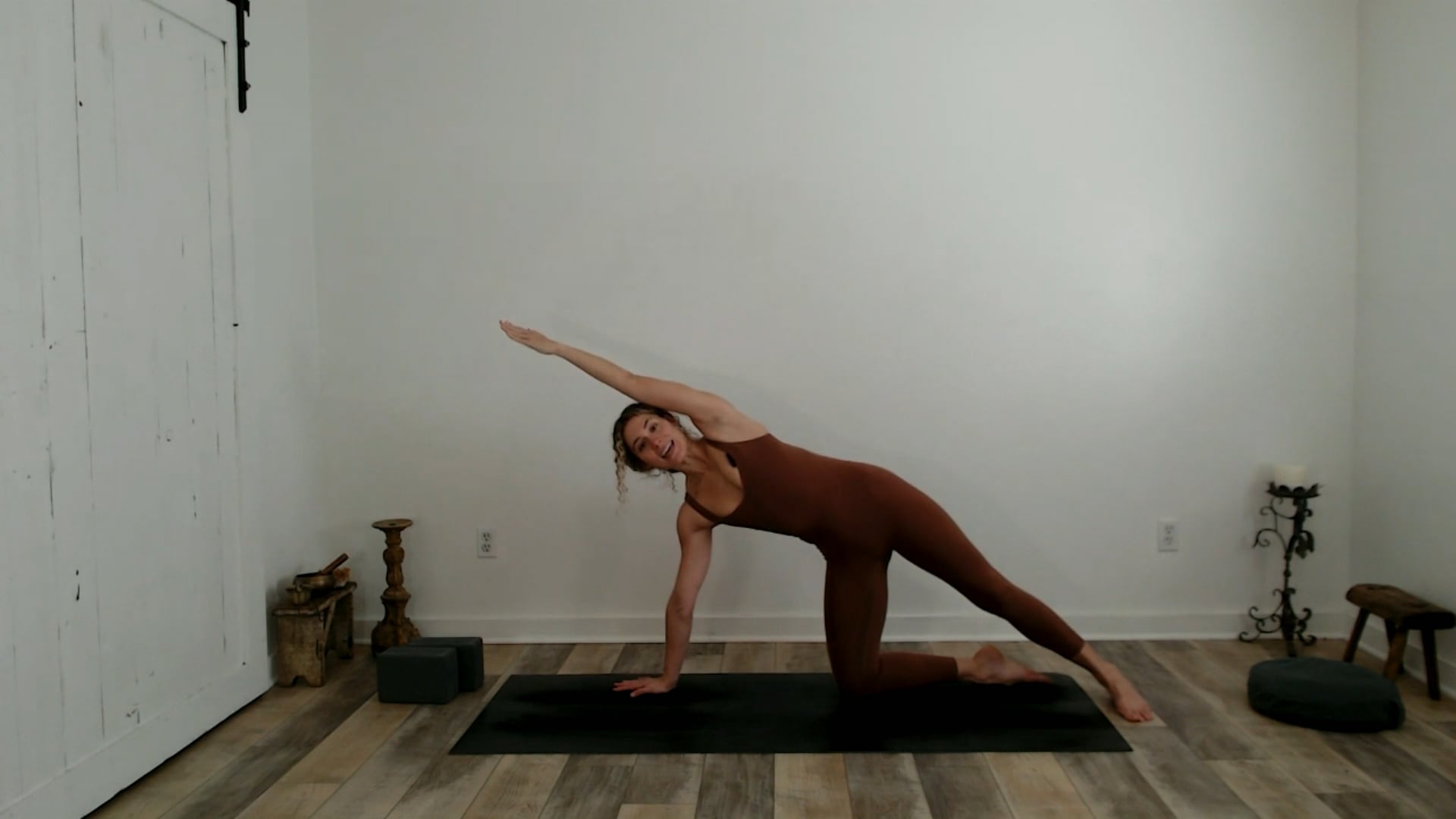60 min Balance, Strength & Slow Breaths Vinyasa Flow: Ashley