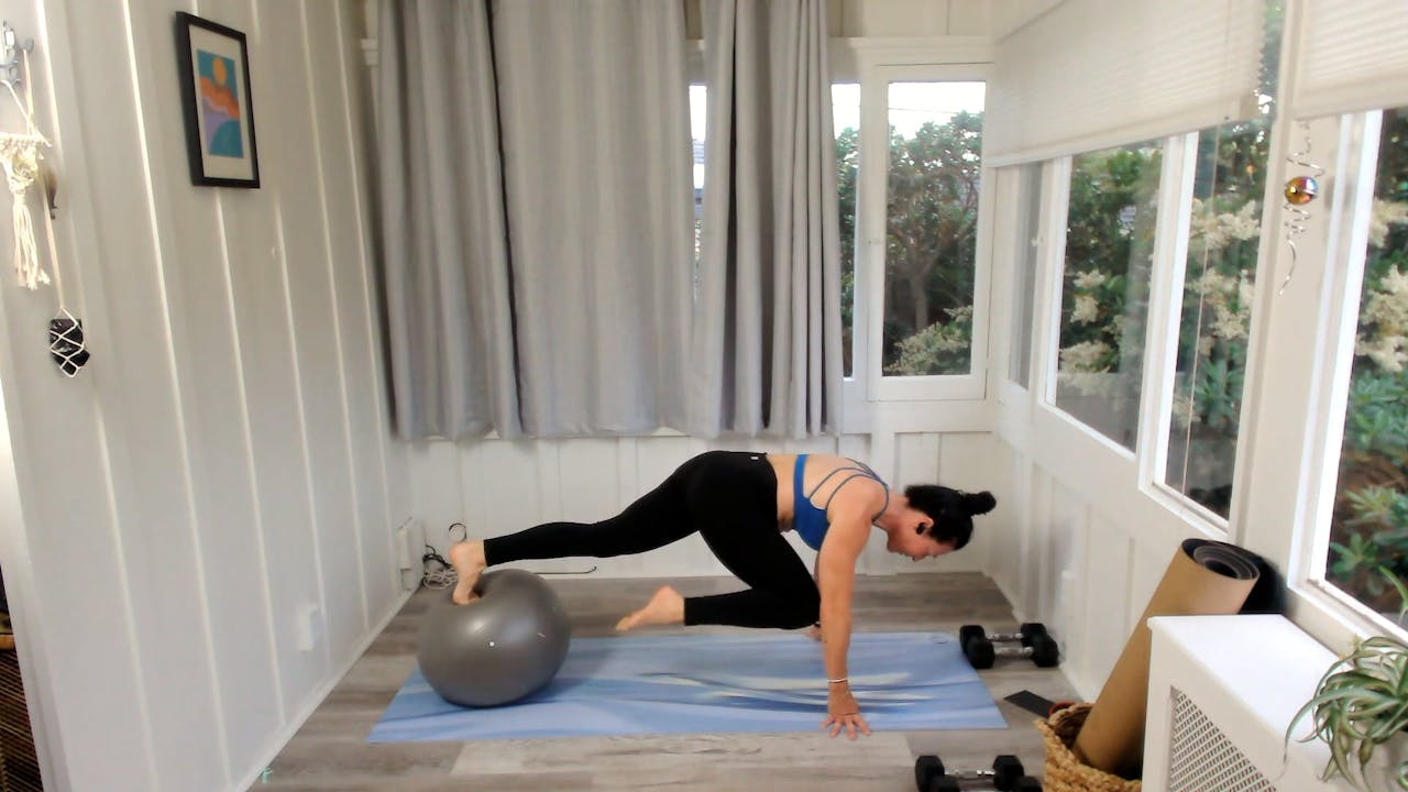 45 min BodyWorks w/ Tracy Full Body Flex 6/14/23 YogaWorks