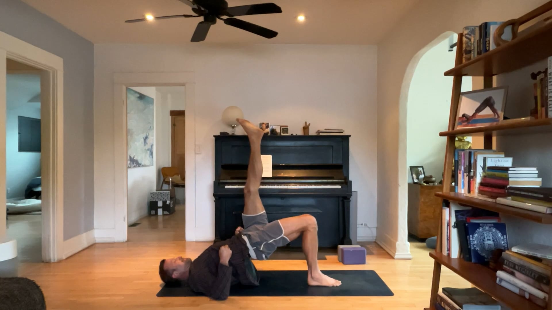 45 min Vinyasa 2 w/ Vytas - Mellow Monday 2/3/25