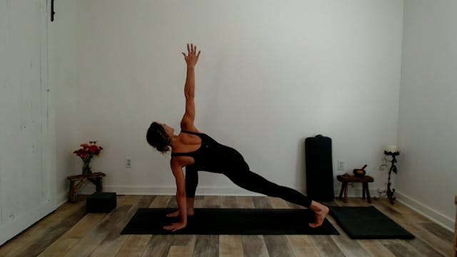 60 min Vinyasa Flow / Ashley - Consis...