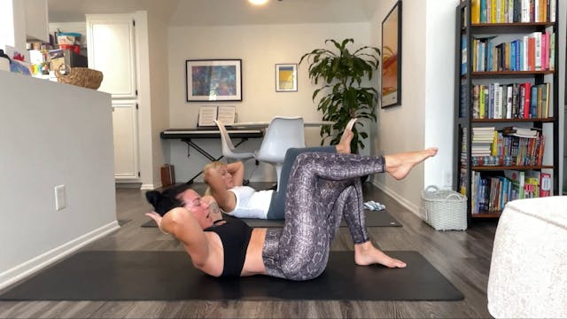 30 min Core Blast w/ Tracy Jesse's Gi...