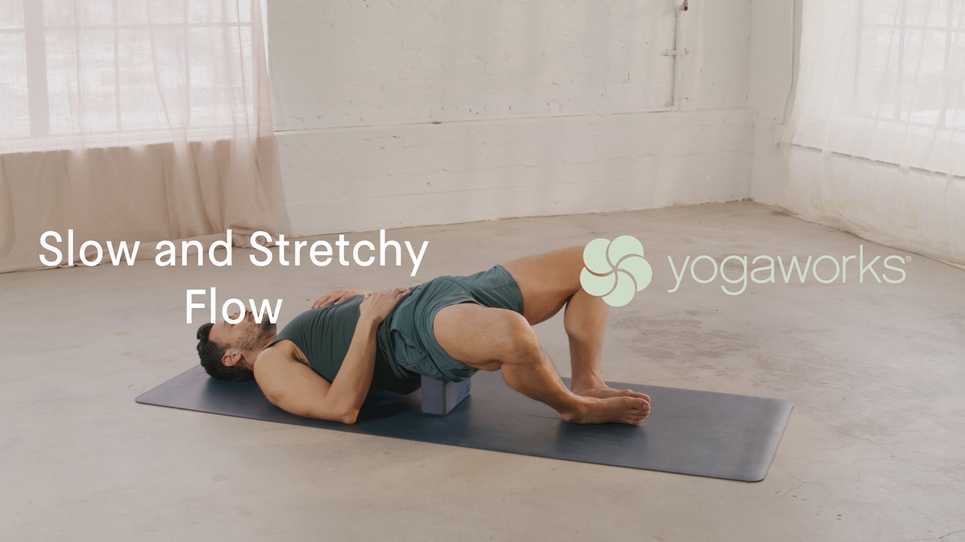 20 Minute Slow and Stretchy Flow w/ Gustavo
