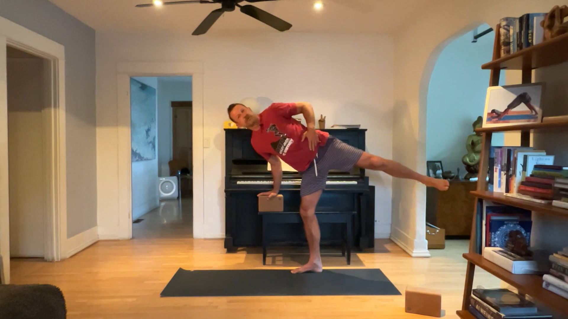 30 min Rise & Shine Vinyasa w/ Vytas ...