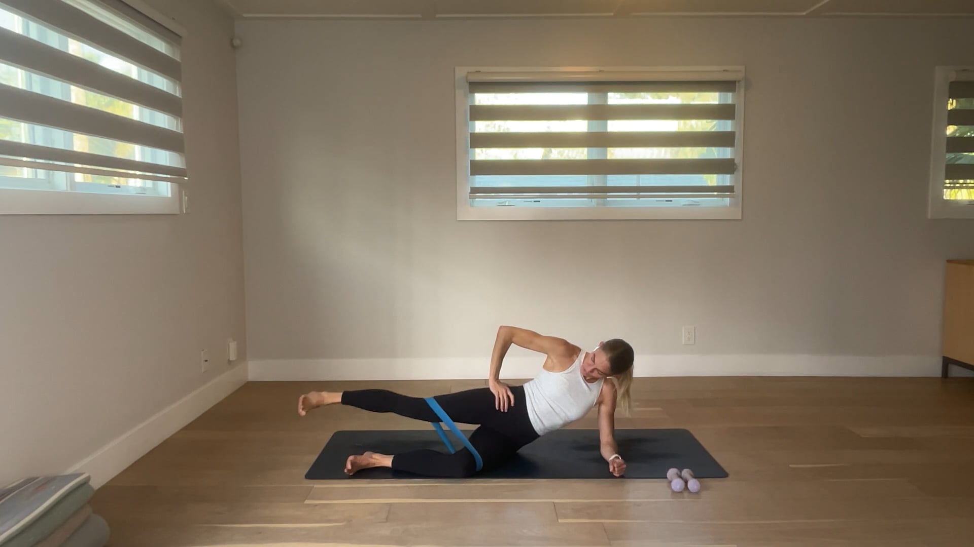 30 min Barre Tone w/ Maya - 4/10/25