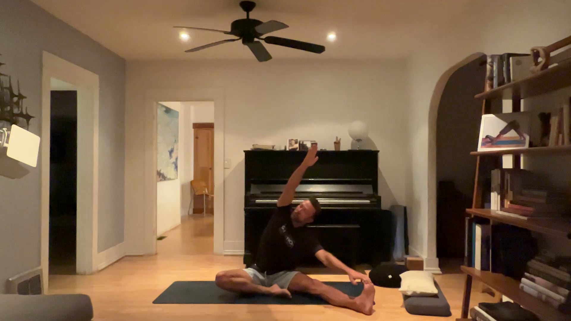 30 min Creating Space Yin & Restorati...