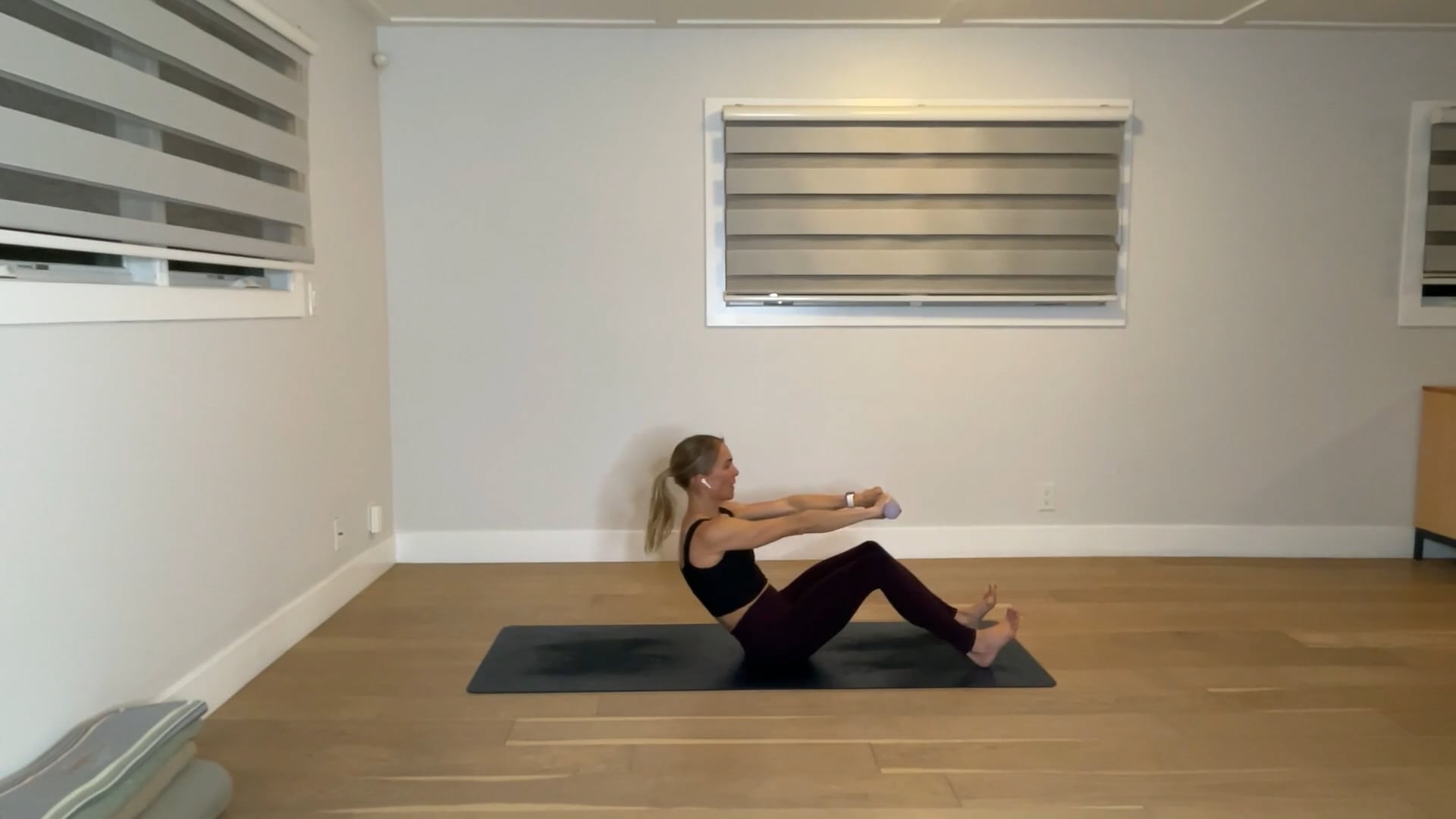 30 min Barre Tone: Maya