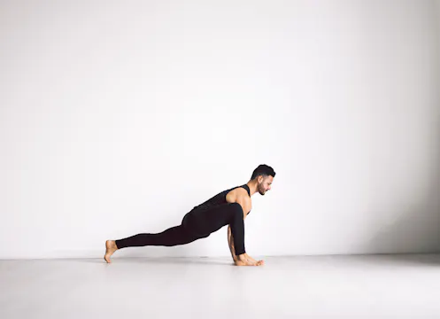 LIVE: Yoga Sculpt w/ Gustavo 30 min -...