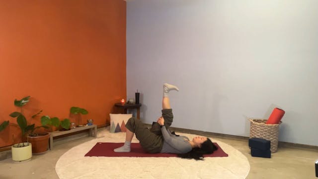 60 min Therapeutic Yoga w/ Elena - Lo...