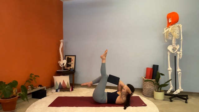 30 min Yoga for Athletes w/ Elena – Core Core Core – 6/2/23