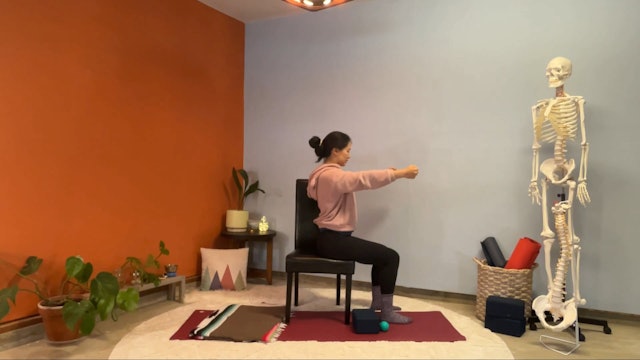 45 min Therapeutic Yoga w/ Elena – Eat Yo Veggies: Shoulders/Neck 10/28/23