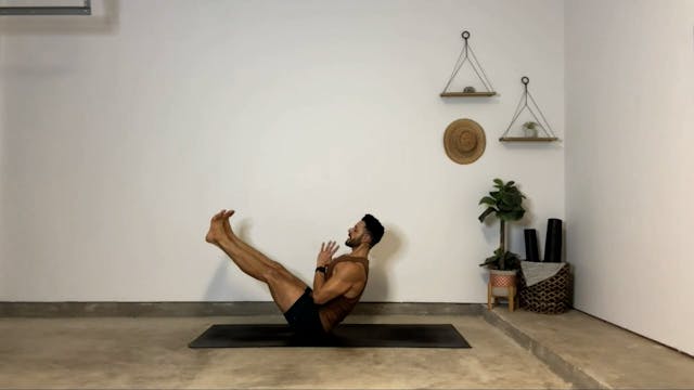 30 min Vinyasa Flow 2-3 w/ Gustavo - ...